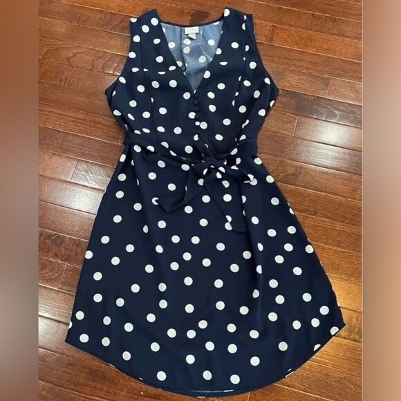 Navy and white polka dot belted dress size XS NWOT - Picture 2 of 5